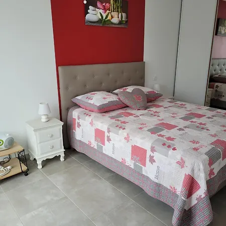 펜션 De La Terriere En Dordogne-perigord La Chapelle-Aubareil